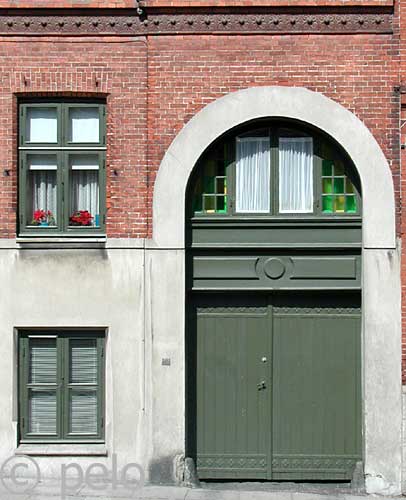 Jernbanegade 23, port